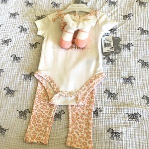 Baby girl 4 piece set New Size 9 months